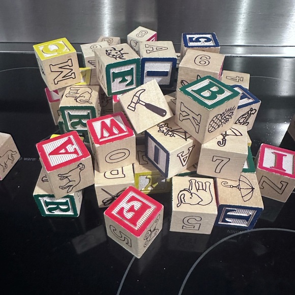 VGC MELISSA & DOUG Deluxe Children 50-Piece Wooden ABC/123 Blocks w/Plastic Case - Picture 5 of 13